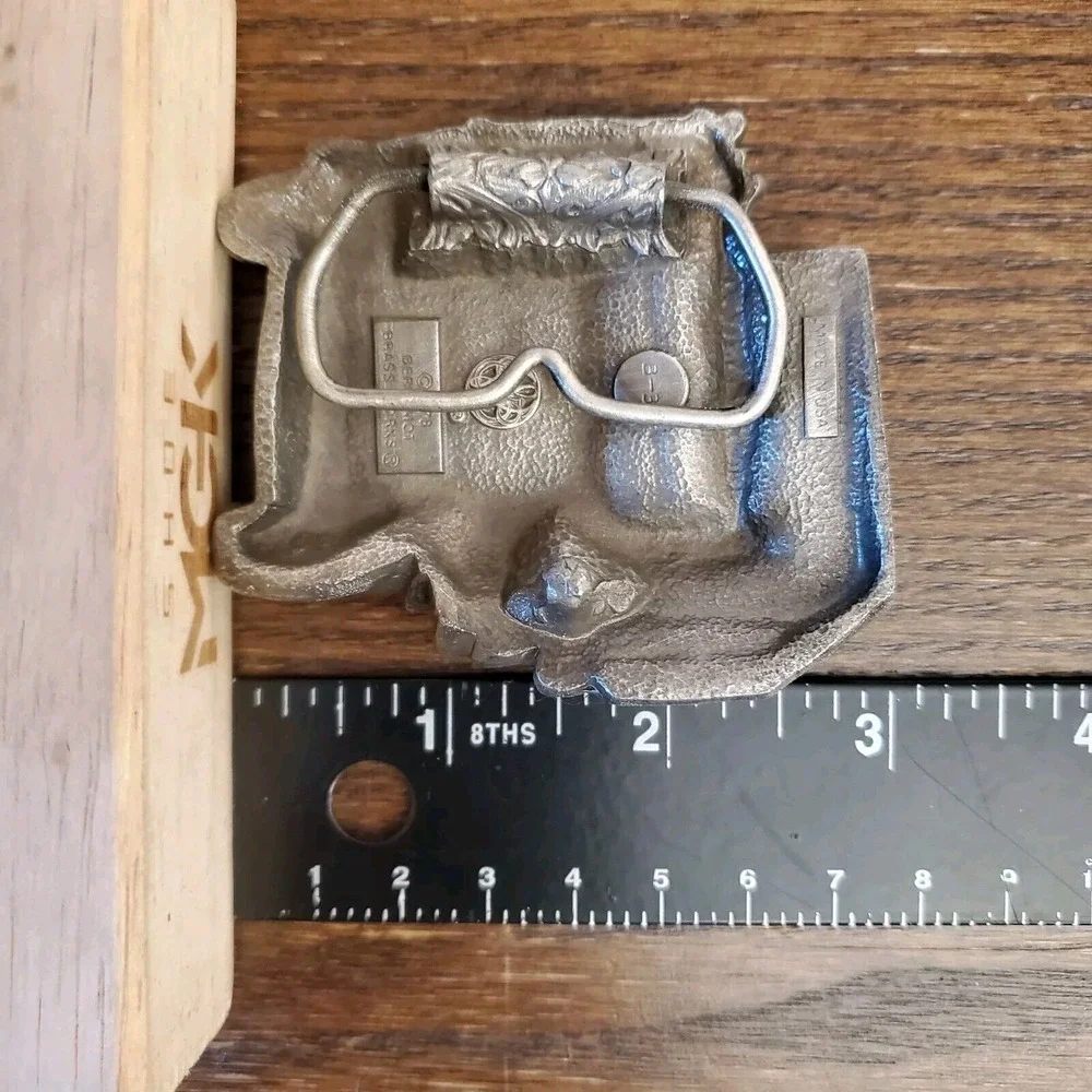 VINTAGE SEMI‎ TRUCK DESIGN SILVER TONE BELT BUCKLE - DATED 1978 HEAVY B-38 USA